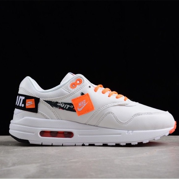 LC❗️NIKE Just Do It Air Max 1 Sneakers - Picture 2 of 8